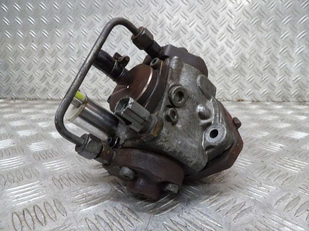 фото №1, Nissan navara d40 pathfinder r51 2,5 dci насос впрыскная 16700 eb30b