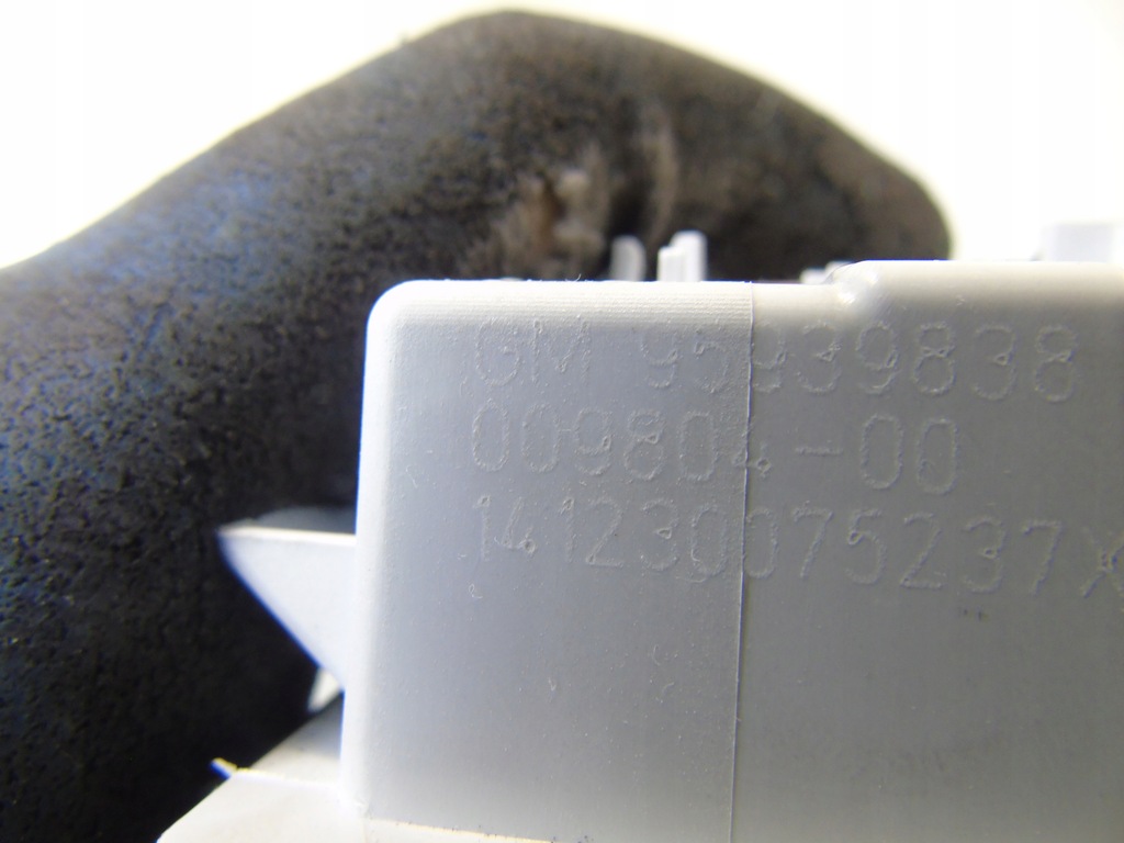 фото №5, Лампа потолочный кабины opel mokka a 95939838