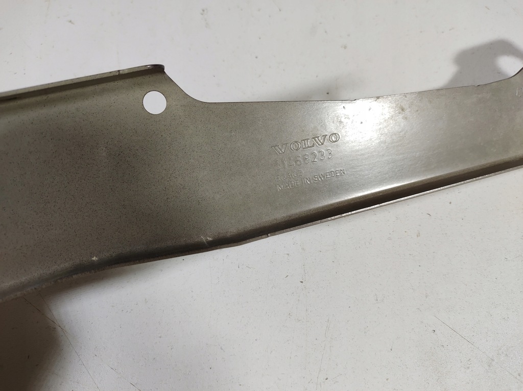 фото №9, Volvo v60 18r- кронштейн крыла левый 31468233