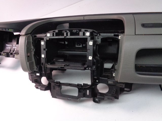 фото №6, Консоль панель приладів панель приладів renault trafic iii 1.6 dci 2015 rok