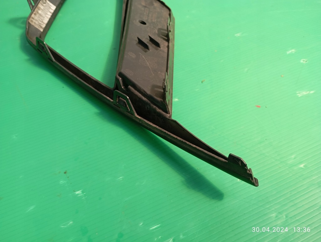 фото №10, Решётка бампера правая seat ibiza v 17-21 6f0853666