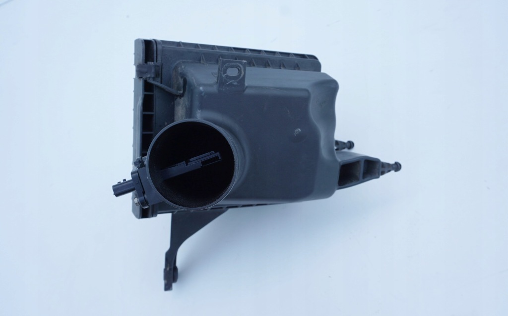 фото №6, Корпус фильтра воздуха левая infiniti q70 m35h 3.5h 165001mg0d