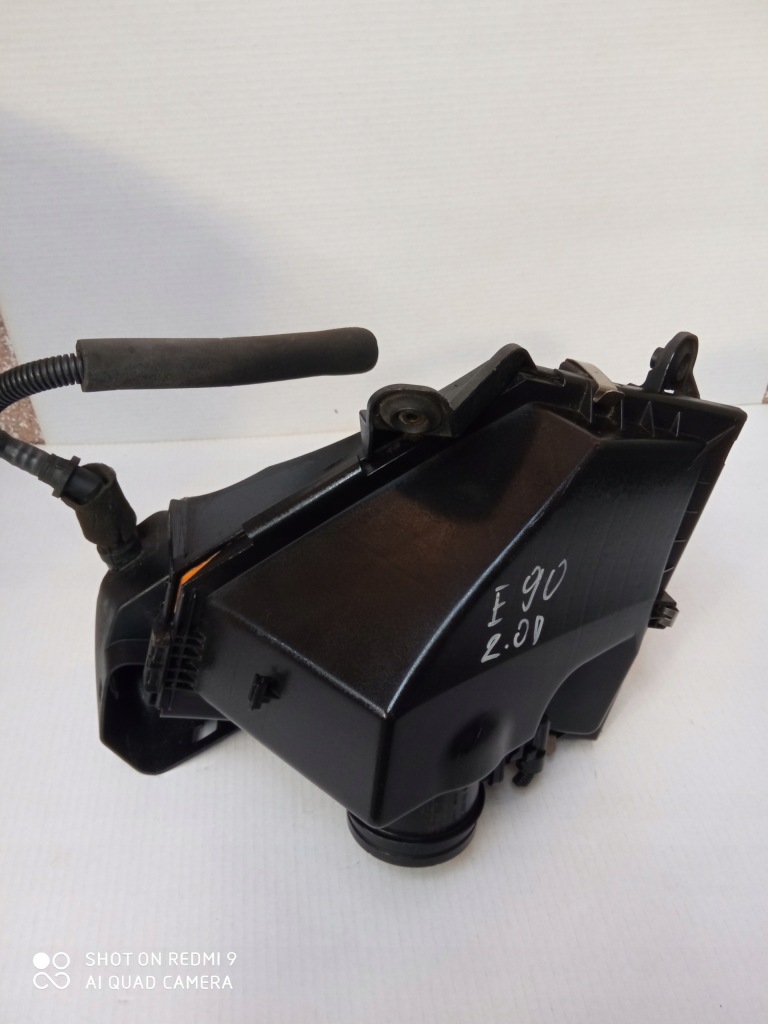 фото №1, Bmw e90 2.0d корпус фильтра воздуха