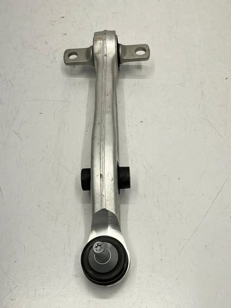 фото №16, Важіль правий лівий перед tesla model y