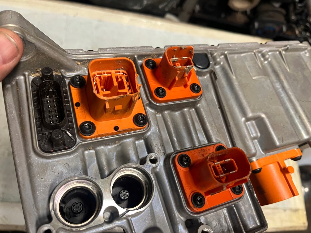 фото №10, 9j1915681 an taykan зарядное устройство напряжения ev