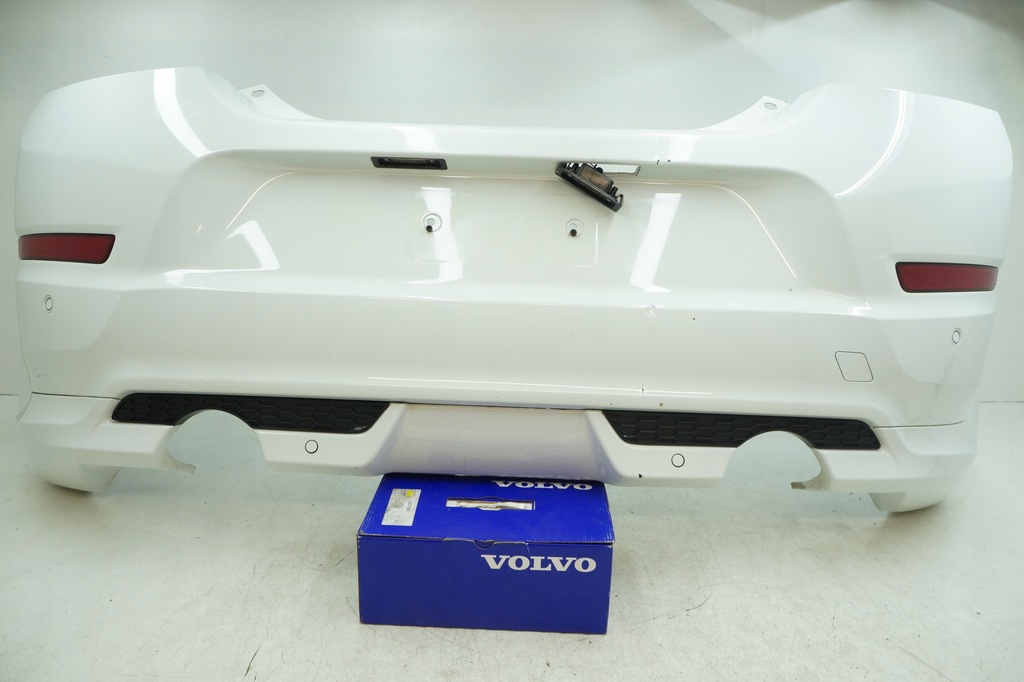 фото №1, Volvo c30 бампер задняя задний 614-26 r design