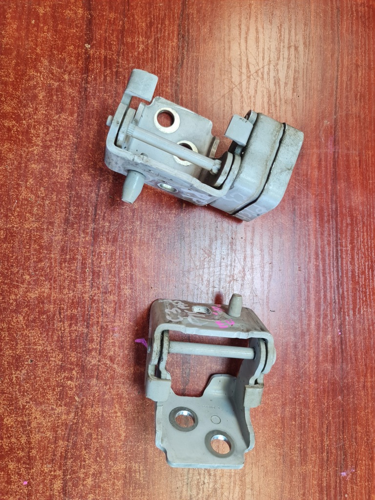 фото №1, Петля дверь правый перед citroen c3 picasso