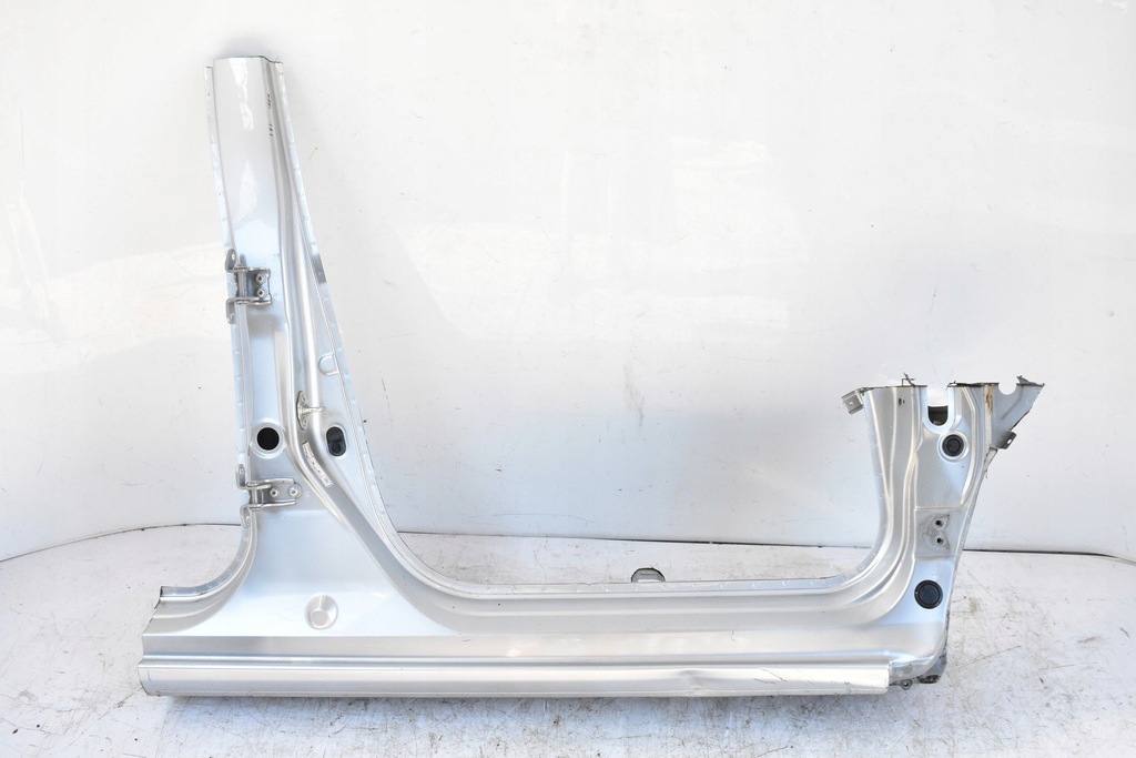 фото №1, Порог блок двигателя правый перед honda jazz iv 14-20