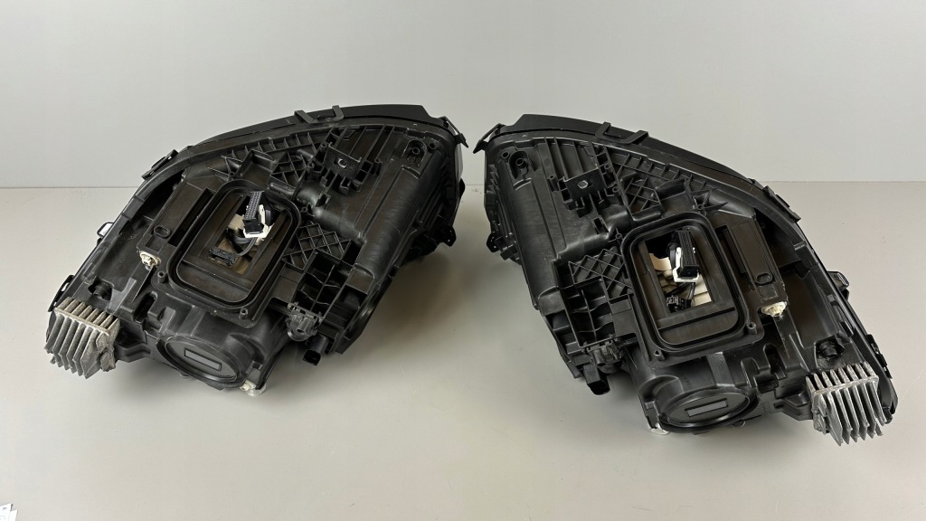 Mercedes eqa eqb w243 243 фара ліва правий перед full led performance Оригінал