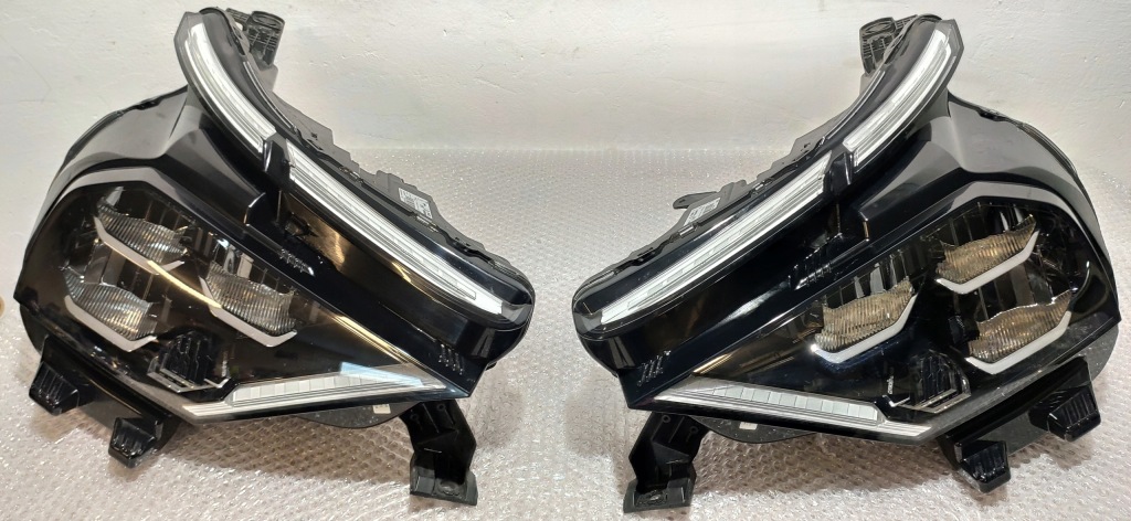 Купить Фонари правый  левая citroen c4 full led