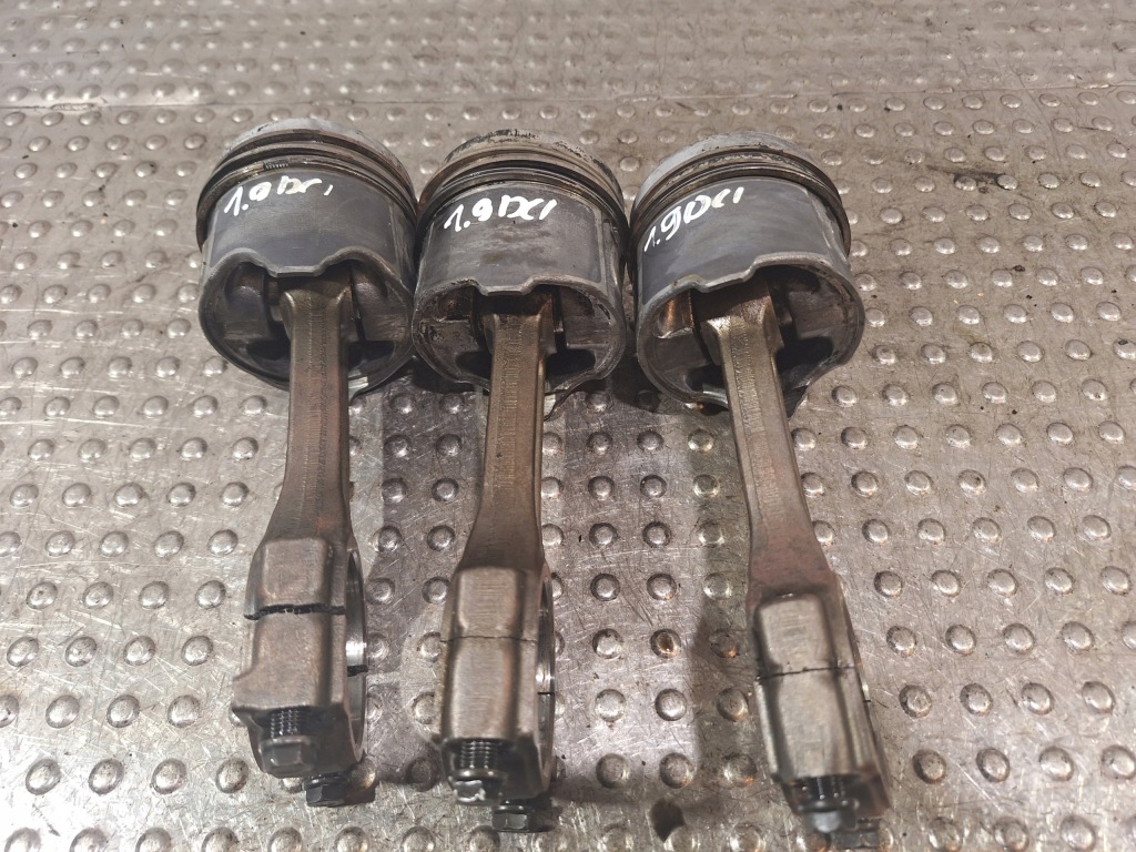 Купити Поршень шатун 7701476239 renault 1.9 dci fq9