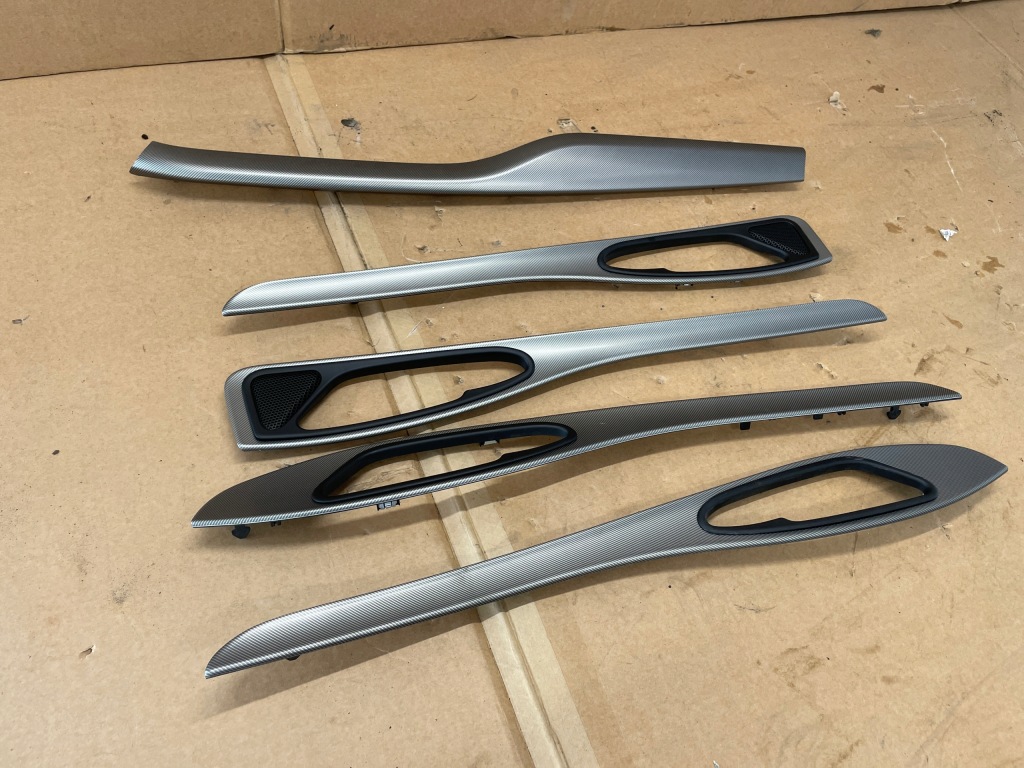 Alfa romeo stelvio накладки декори на двері панель перед задній ліва праве ідеальний стан Зі Шроту