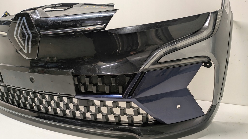 фото №2, Бампер перед renault megane v e-tech