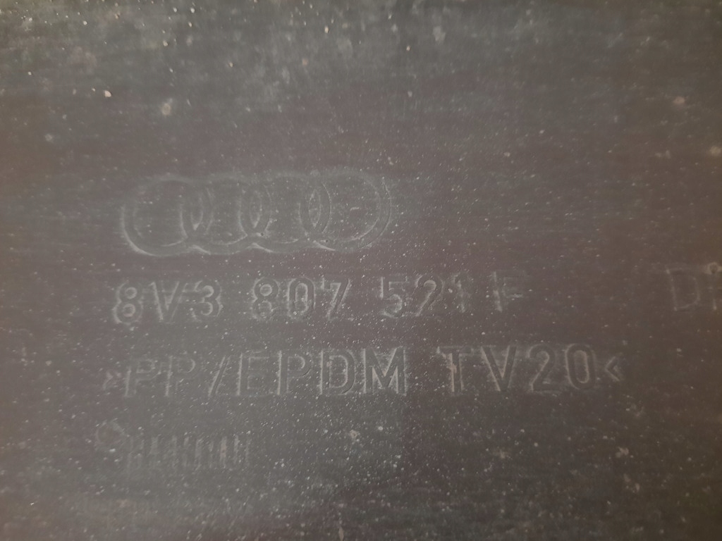 Audi a3 8v 13-20 спойлер диффузор накладка бампера задняя задняя 8v3807521f с Разборки