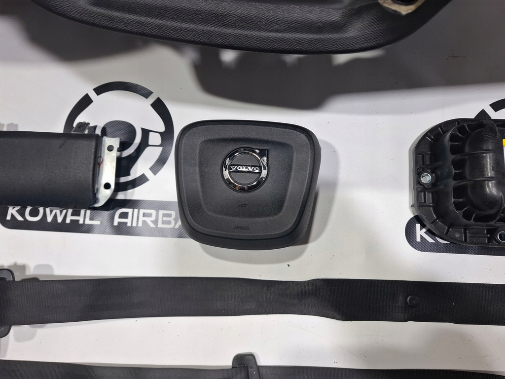 фото №6, Volvo xc40 xc 40 приборная панель консоль подушка безопасности подушки безопасности ремни ремонт восстановление