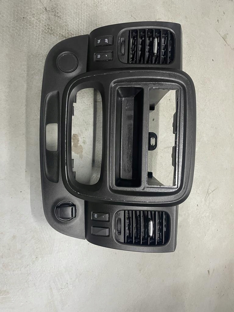 фото №1, Renault traffic iii vivaro talento рамка радио