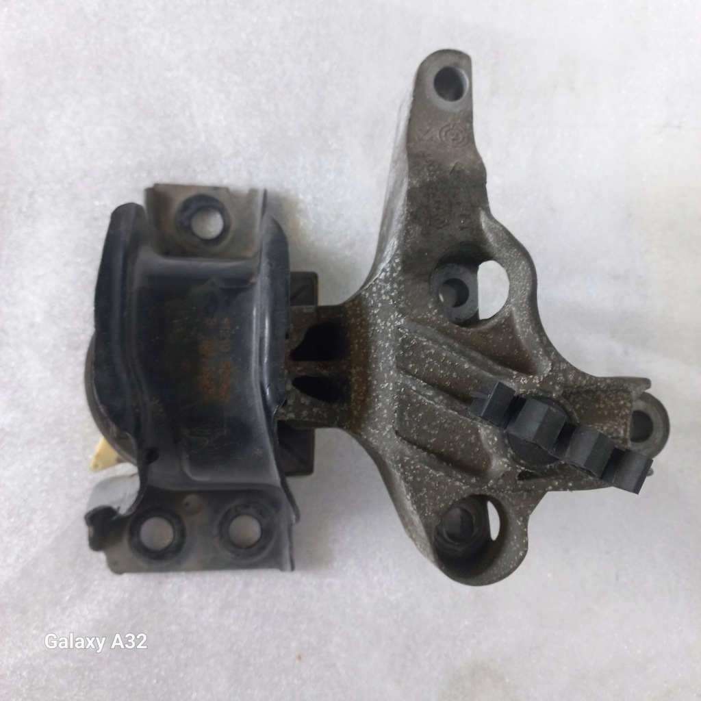 фото №1, Dacia dokker кронштейн кронштейн подушка двигуна