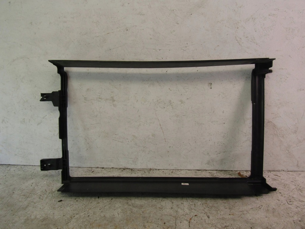 фото №1, Воздуховод воздуха перед dacia duster ii 215596594r