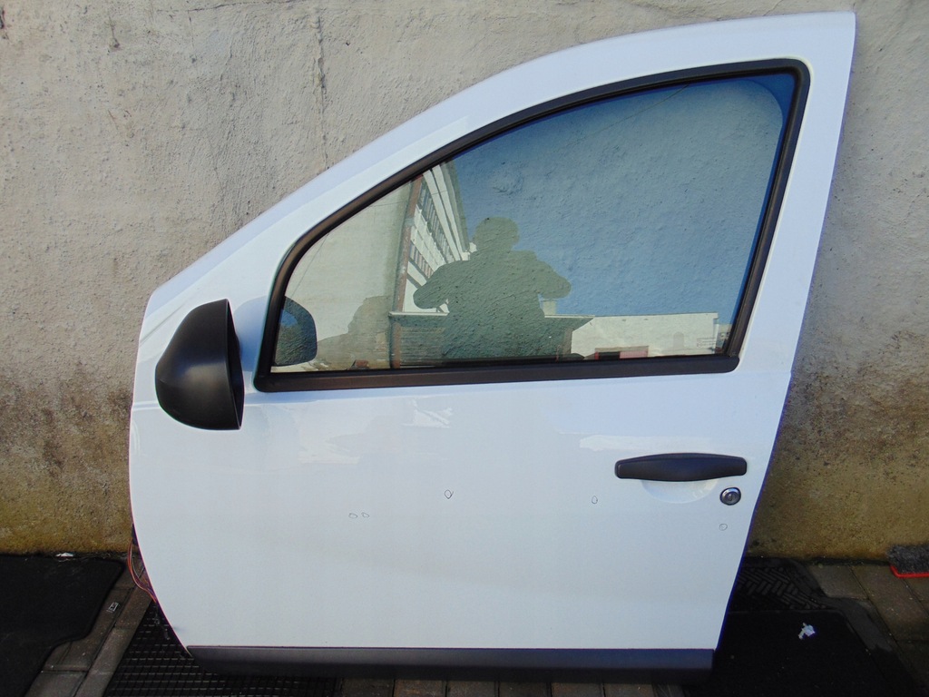 фото №1, Дверь левая перед передние dacia sandero i 0v369 eu