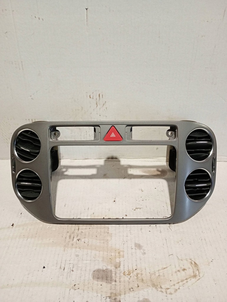 фото №1, Рамка радіо dekor ґрати обдув 5m0858071k volkswagen tiguan