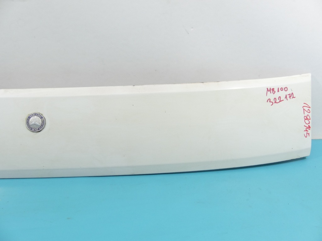 Капот передня mercedes mb100 92-95 білий Зі Шроту