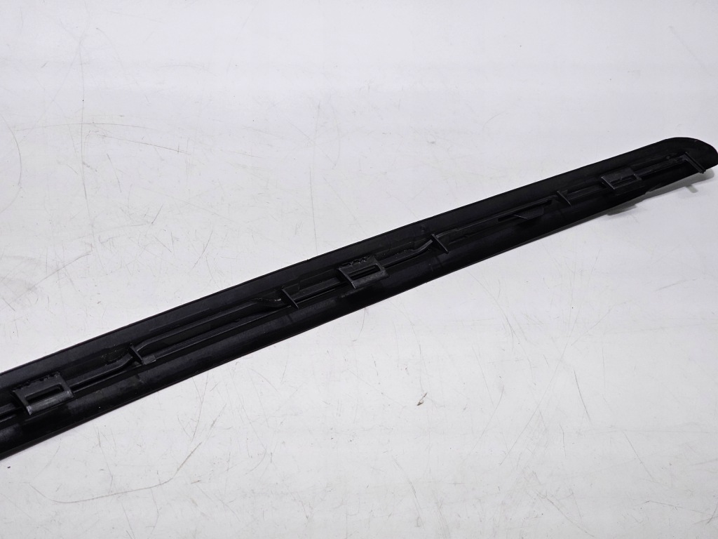 фото №9, Молдинг стекло лобовое левая peugeot 3008 i 2.0 hdi #4272