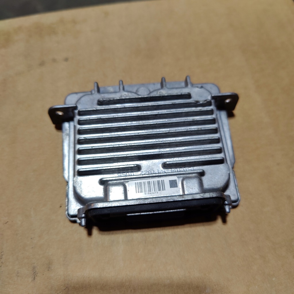 фото №1, Citroen ds3 преобразователь лампы ксенон