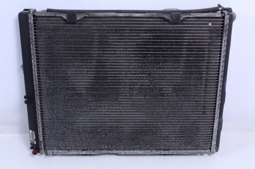 Купить Радиатор воды mercedes w124 400e 4.2i