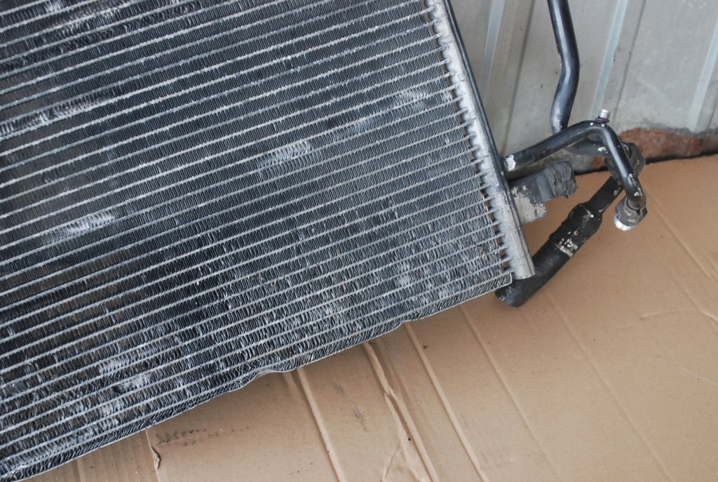 фото №10, Радиатор кондиционера audi a8 d2 2.5 tdi