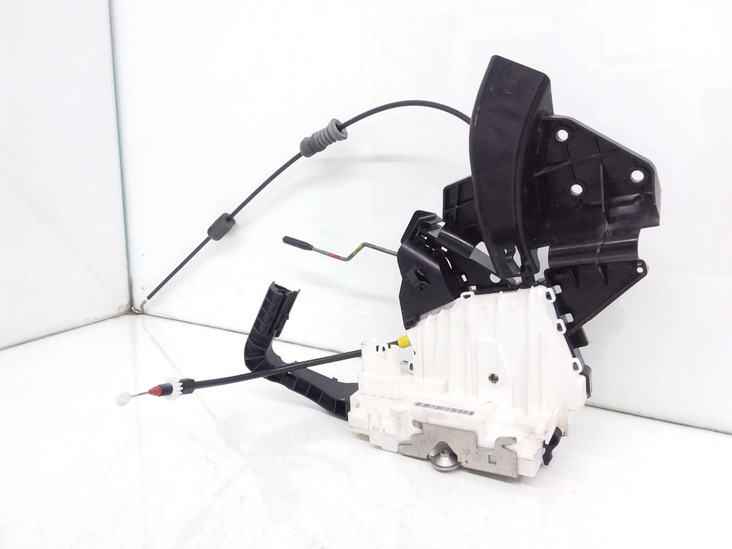 Купити 2008 mercedes-benz r w251 замок двері задніх 1697302235