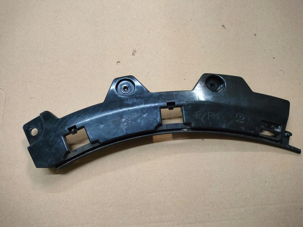 фото №1, Напрямна бампера правий задня mazda cx-3 оригінальний номер