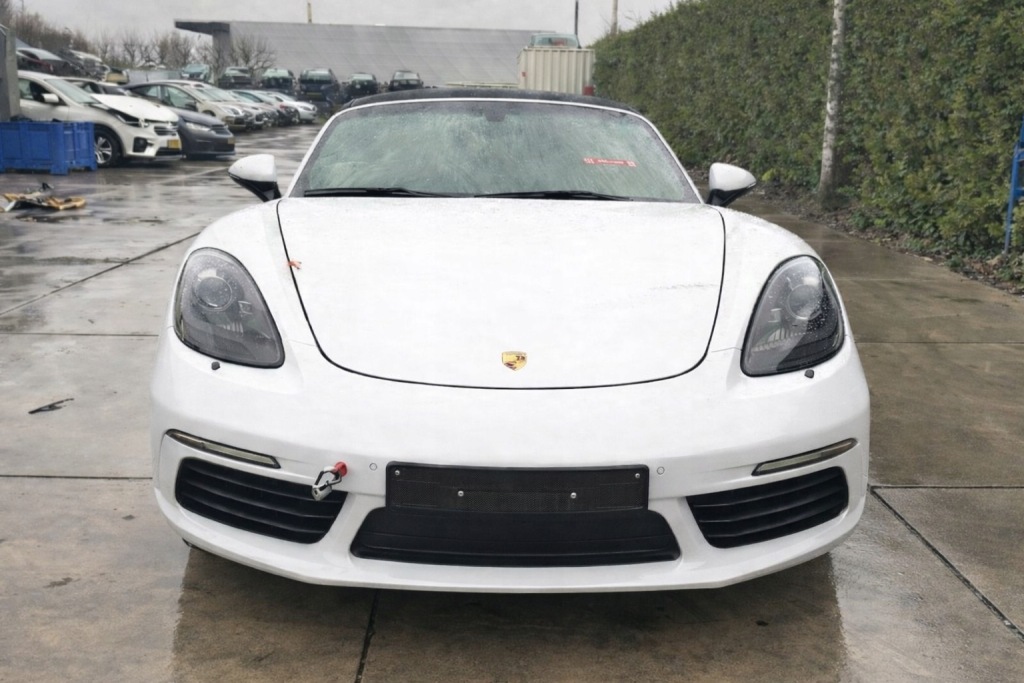 Купить Porsche boxster 718 cayman 982 перед бампер капот лампа