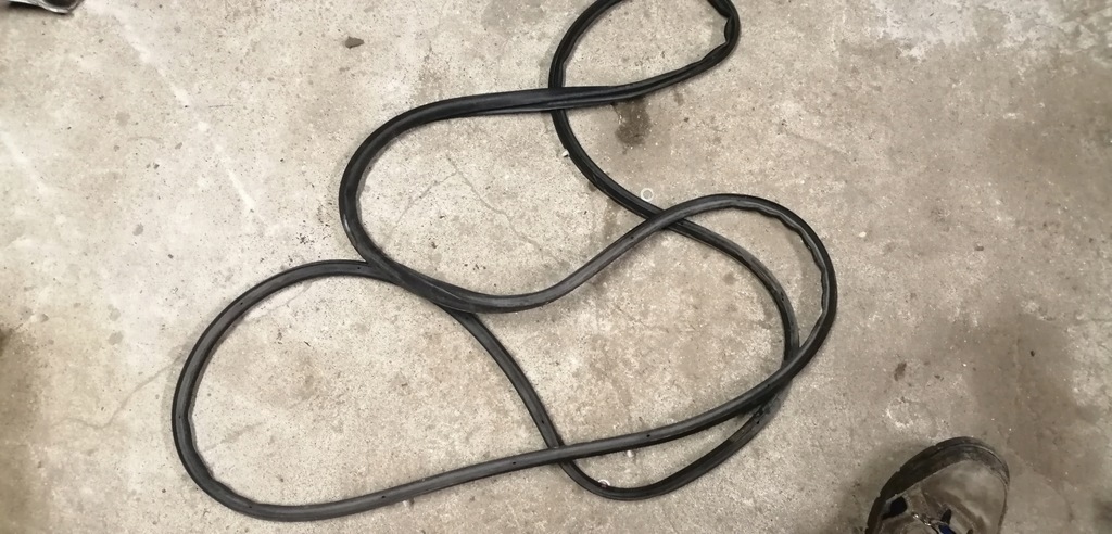 фото №1, Opel adam прокладка дверь na дверь левая