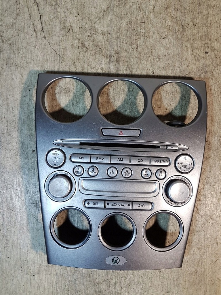 фото №1, Пластик захист консолі радіо mazda 6 gy