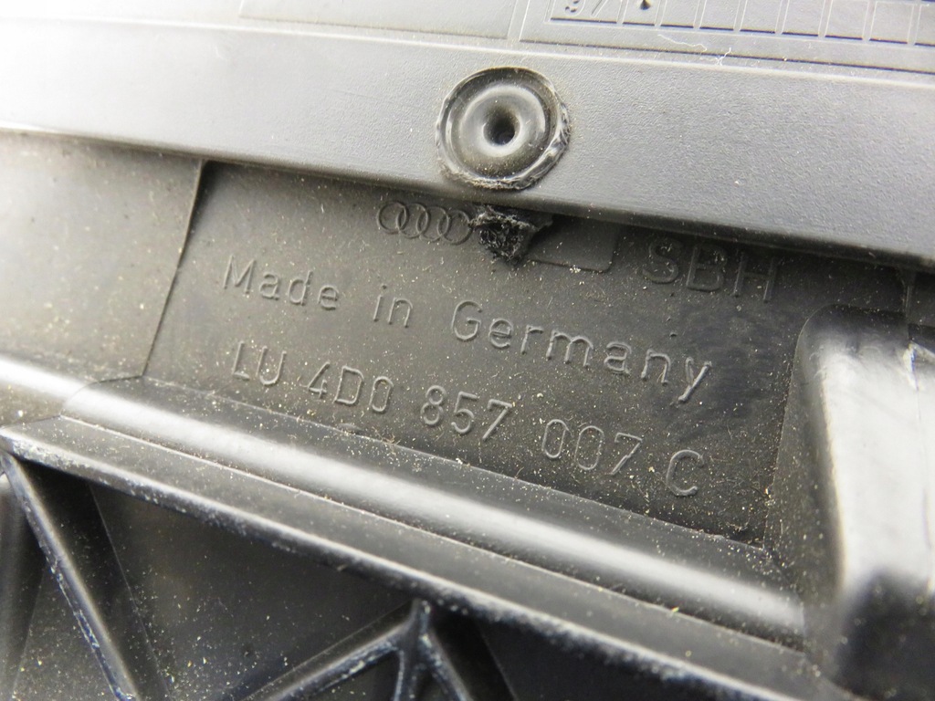 фото №8, Консоль середня audi a8 d2 4d0820325 4d0857007c
