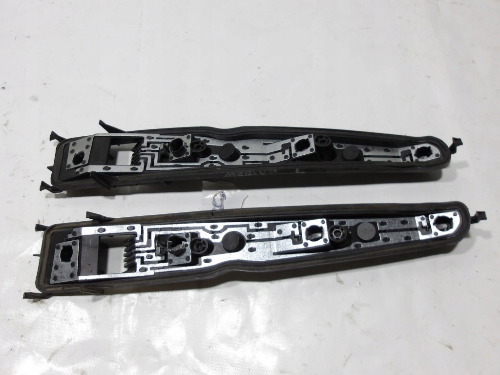 Купить Вкладыш лампы задний  задний левый правый цоколь opel meriva a