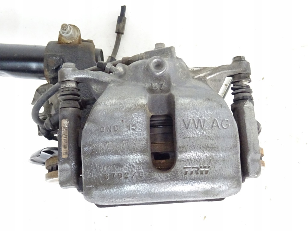 Audi a3 8v рестайлинг  амортизатор поворотный кулак правая 5q0256r 5q0413023eb с Разборки