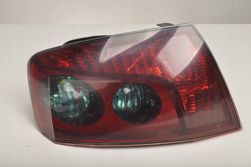 фото №1, Peugeot 407 sedan лампа ліва задня лівий задня