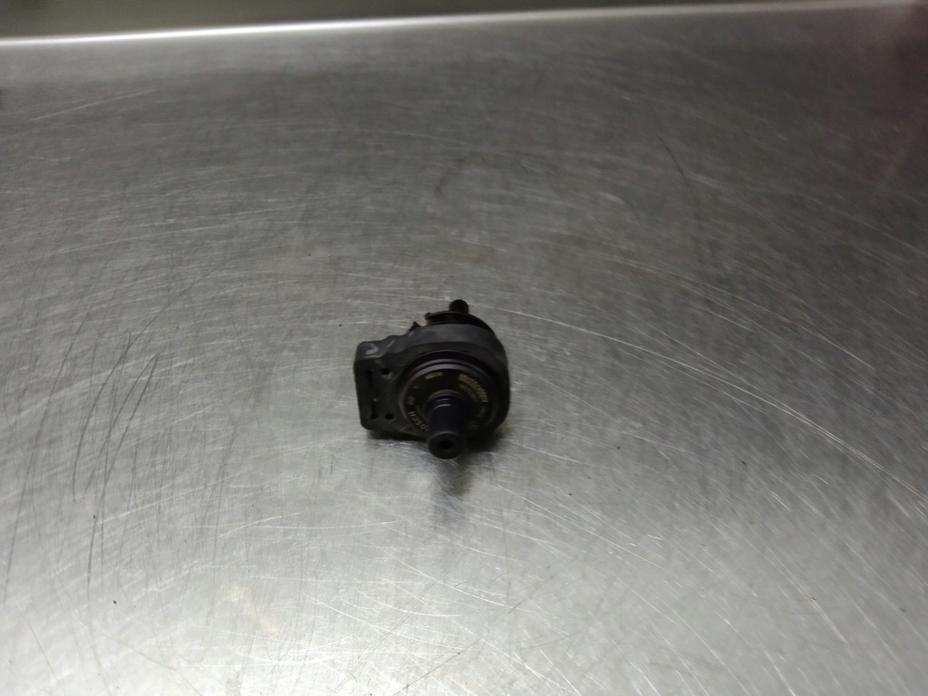 фото №1, Mercedes s-klasa клапан вакууму a0004703700