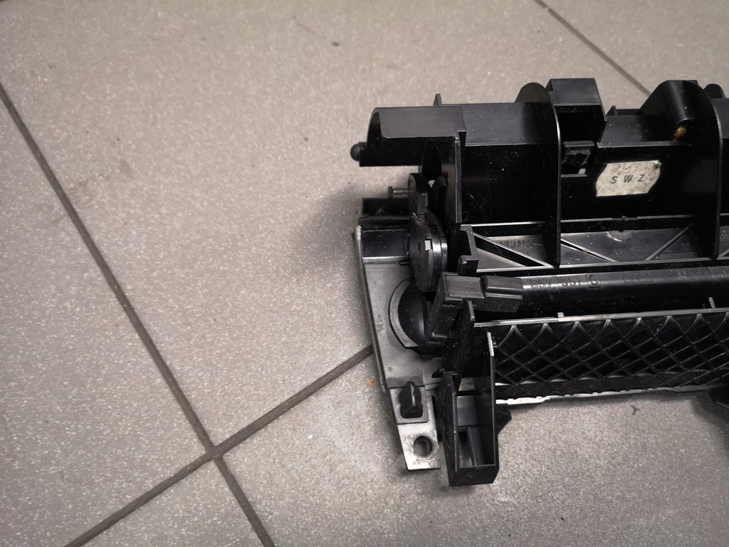 фото №11, Пепельница 2 din audi a4 b6 8e0857951g