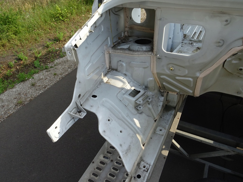 фото №2, Sprinter 907 910 перед привід лонжерон чверть права блок двигуна правий