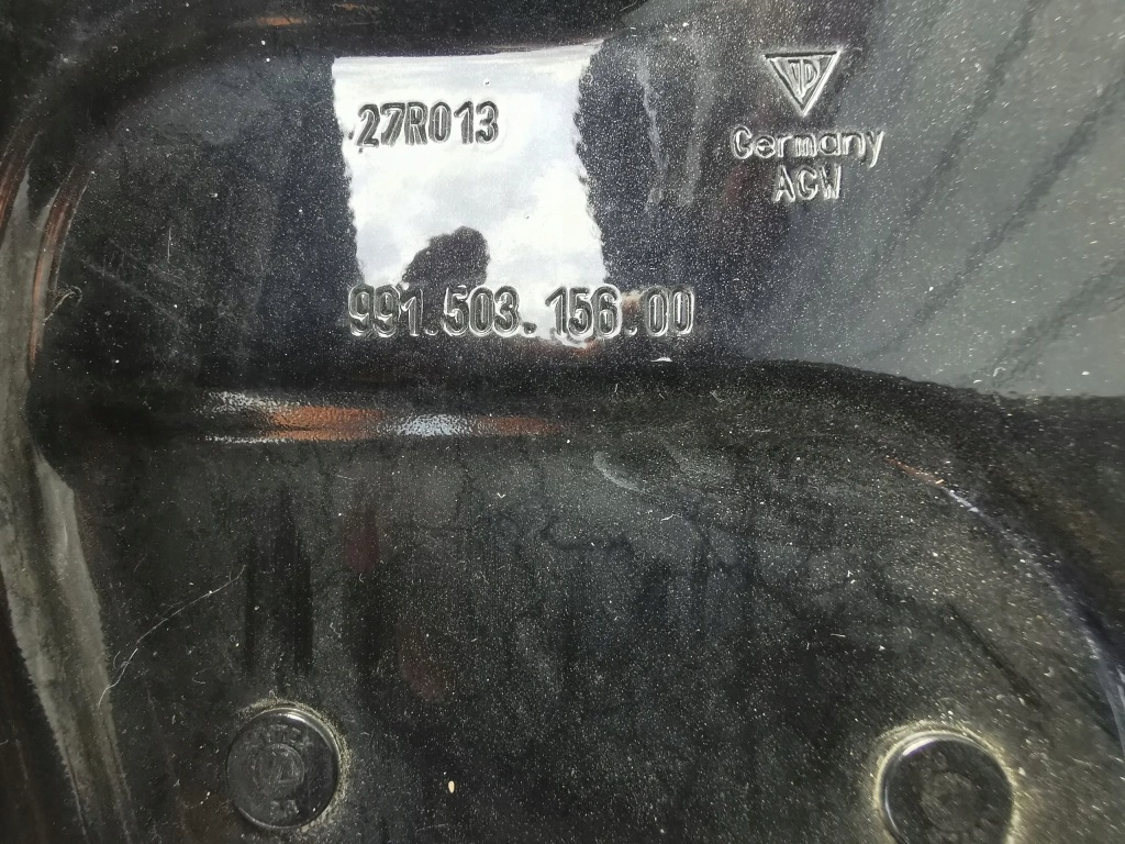 Крыло  передний перед porsche 911 carrera Доставка