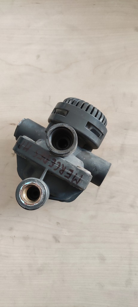 фото №1, Mercedes actros mp4 клапан полуприцепа a0044296344