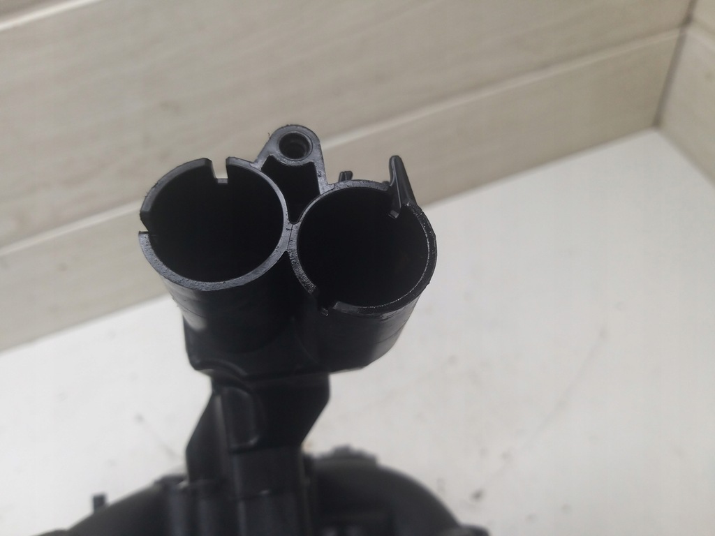 фото №7, Вентиляция картера сепаратор масла 3.0 tfsi a7 4g s4 b8 q7 c7 s5 ctu cak cgx 06e103547