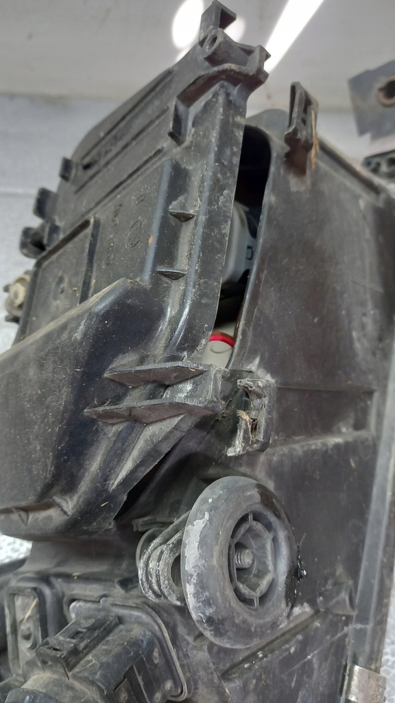 фото №8, Фара лівий skoda fabia 1.4b 02r