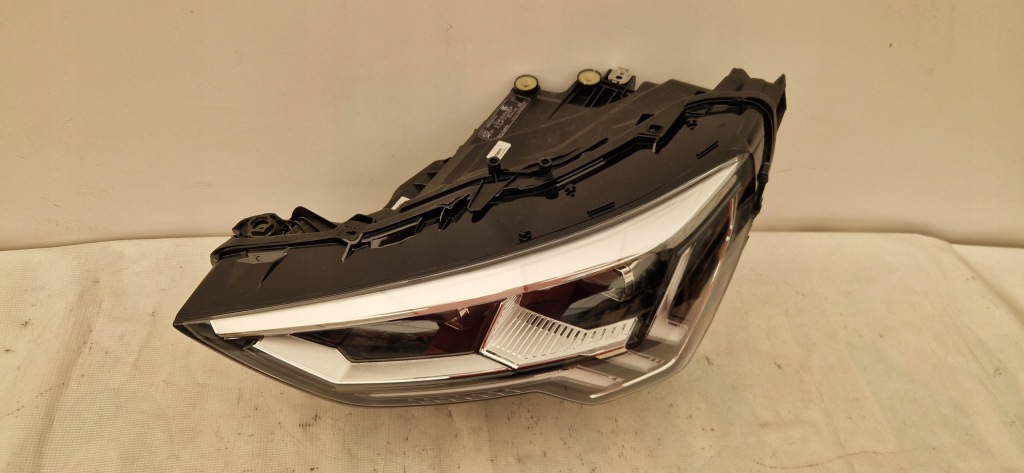 Audi q3 83a full led matrix фара передня ліва Оригінал