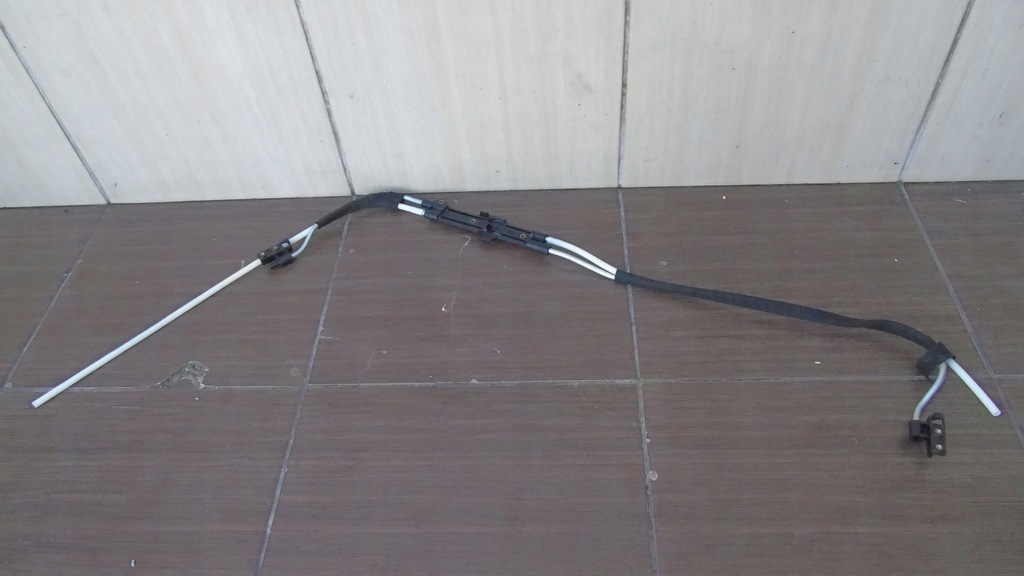 фото №2, Направляющая тросы люк alfa romeo stelvio