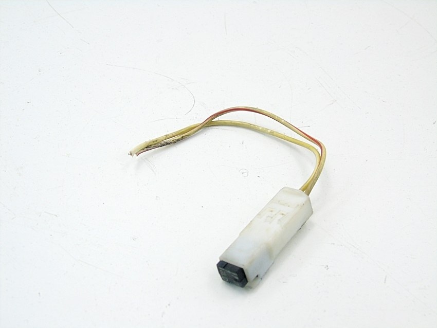 фото №1, Штекер колодка toyota avensis t25 coroll yaris verso rav 4 celica