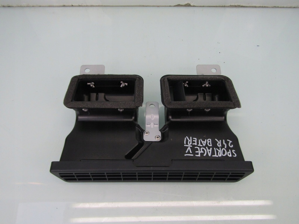 фото №1, Kia sportage v 24r решётка обдув впуск воздухозаборник воздуха аккумулятора 37571-cj000