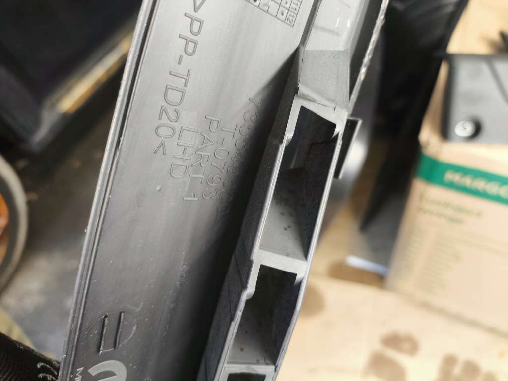 Fiat doblo fiat doblo 2 рестайлінг  накладка верхній молдинг консолі 735549369 ? Київ